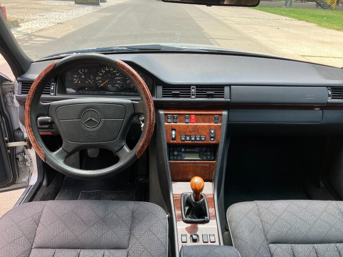 Mercedes Benz W124 E200 - 9
