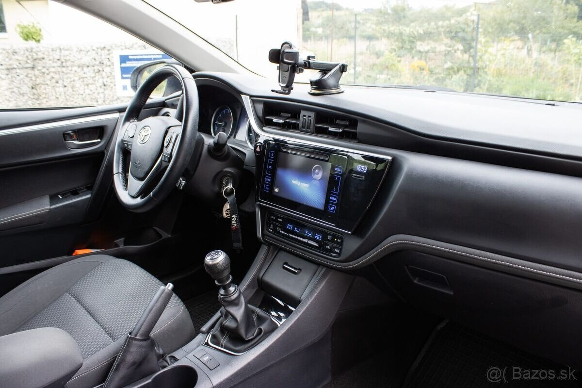 Toyota Corolla 1.6 Valvematic - 9