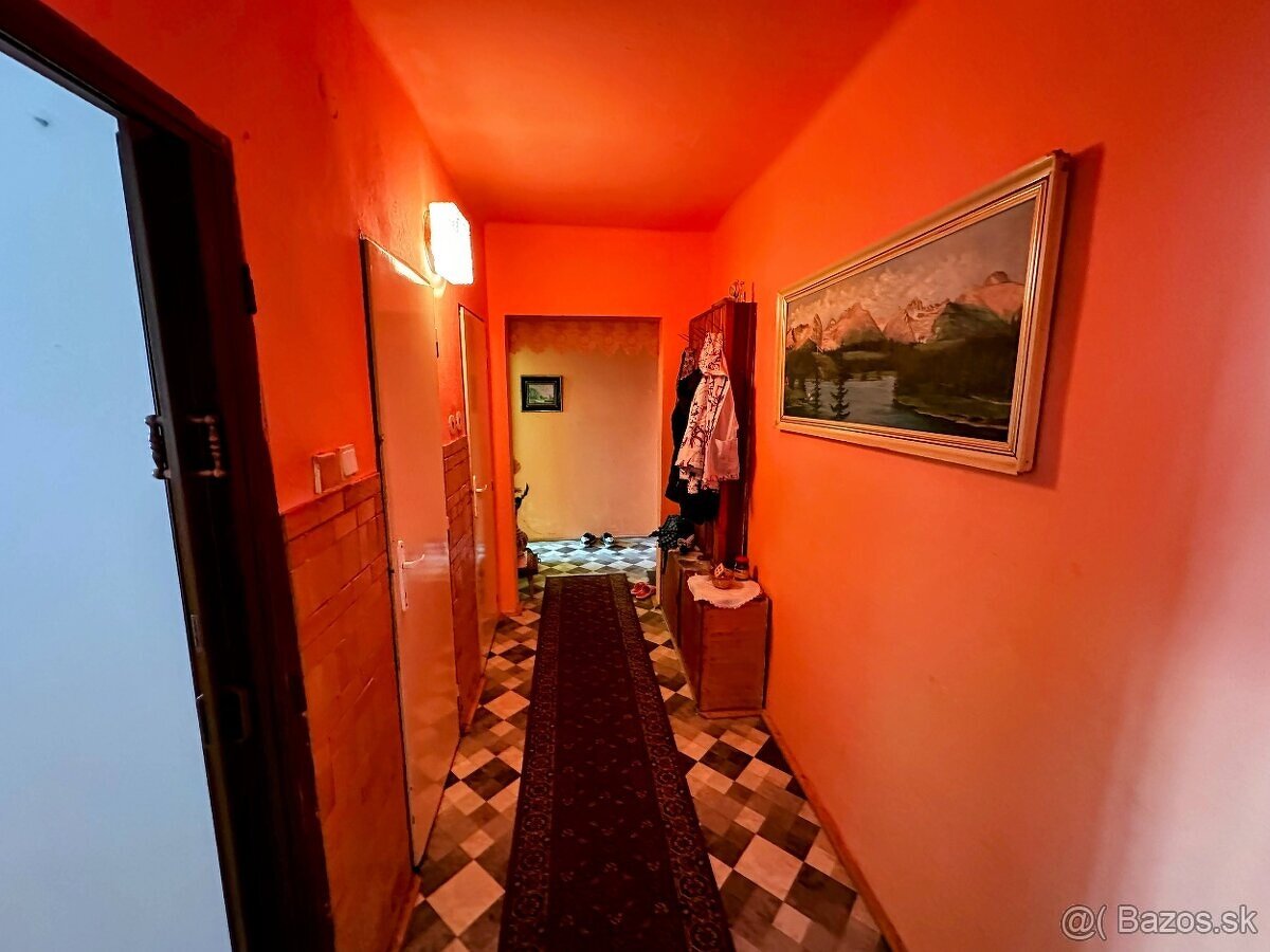 Predaj 3-izbového bytu v Brezne – balkón, pivnica - 9