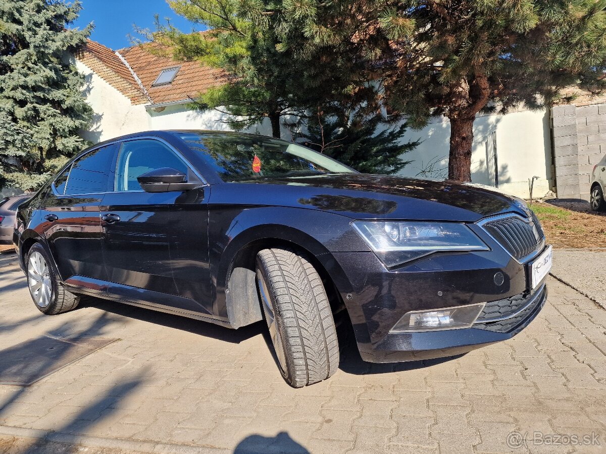 Škoda Superb III 2.0 TDi 150K Style M6 sedan (diesel) - 9