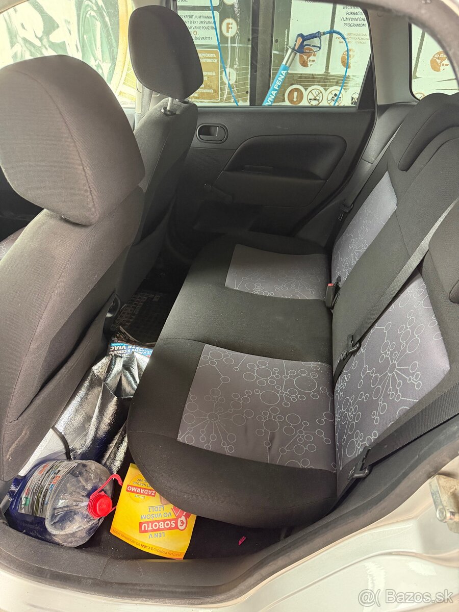 Ford fiesta 1.4 - Nafta - 9