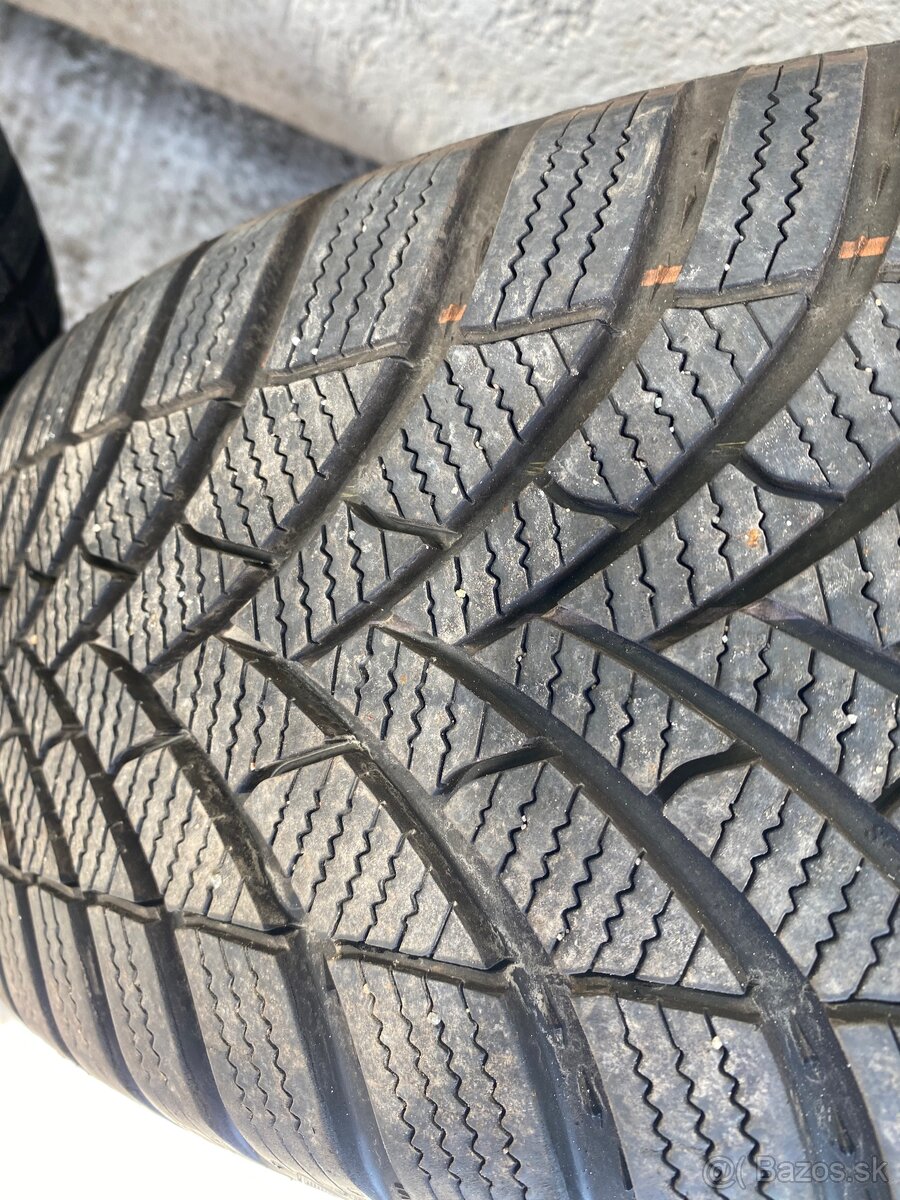Semperit, 215/65 r17 zimná sada - 9