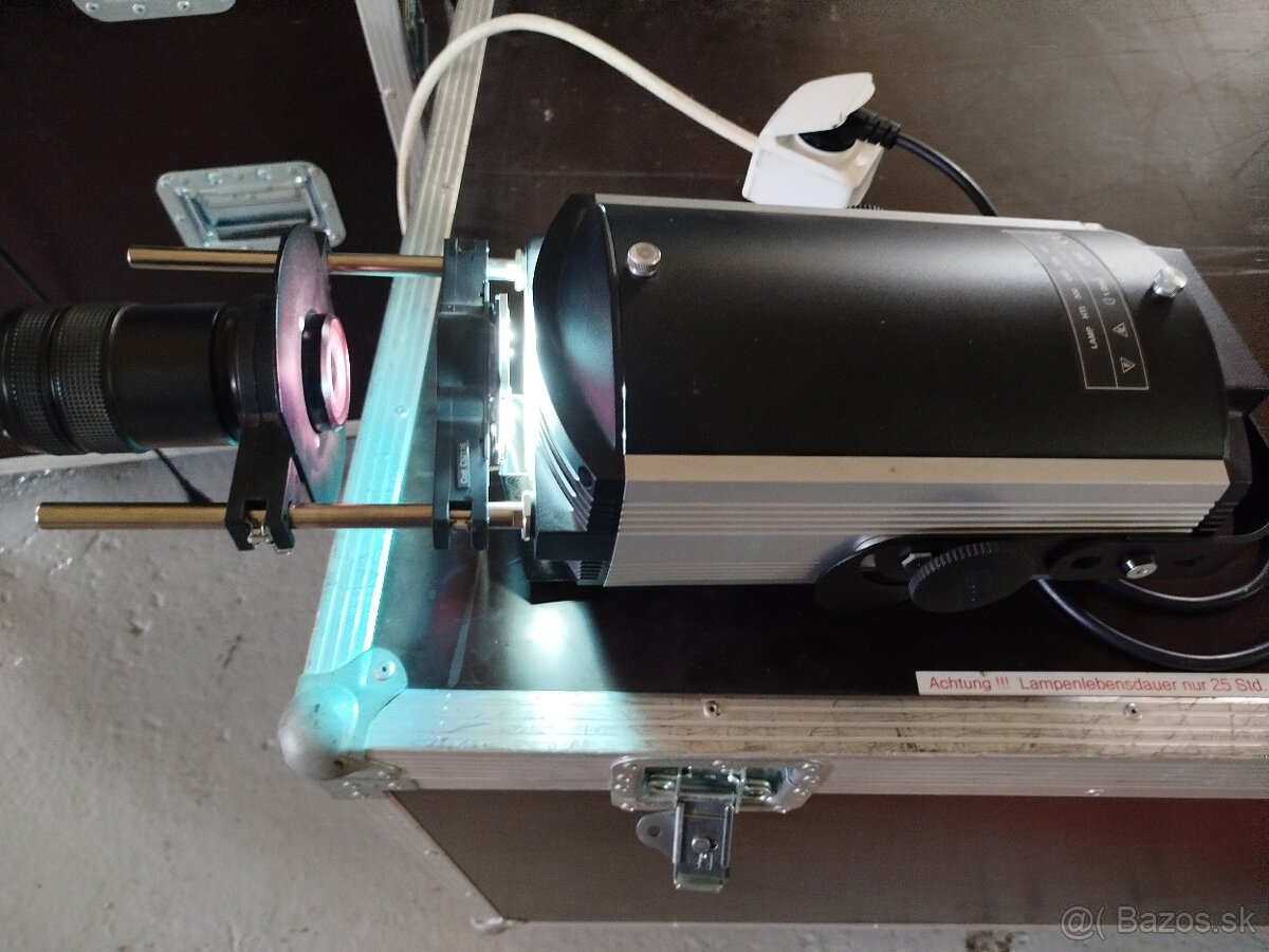 Predám projektor Clay Paky DIA - 9