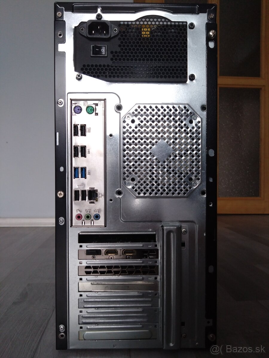 Počítač (stolový) - 9