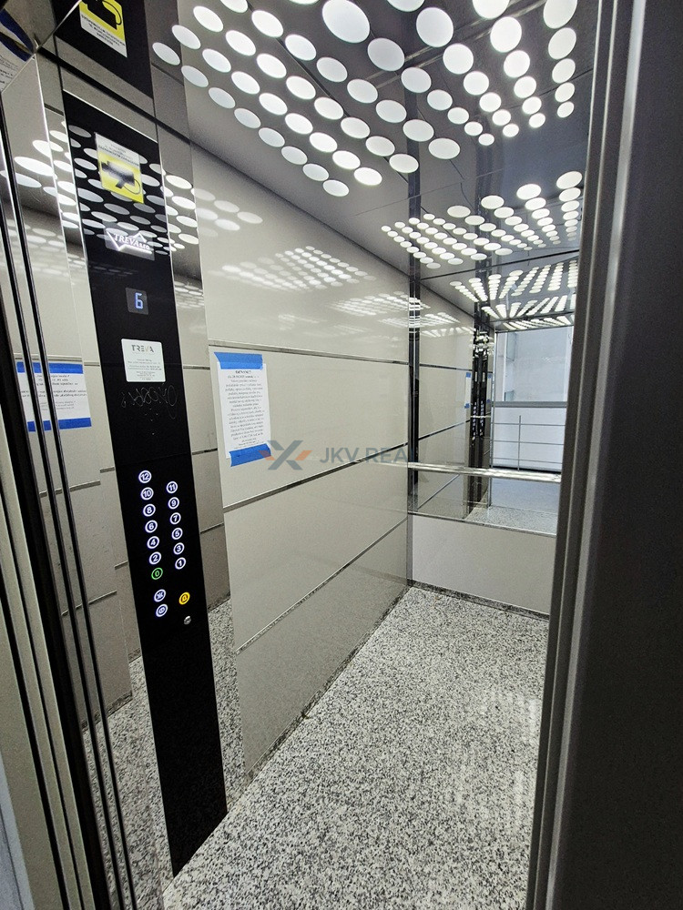 NA PREDAJ PRÍJEMNÝ 3-IZB.BYT S LOGGIOU V OBĽÚBENEJ ČASTI PET - 9