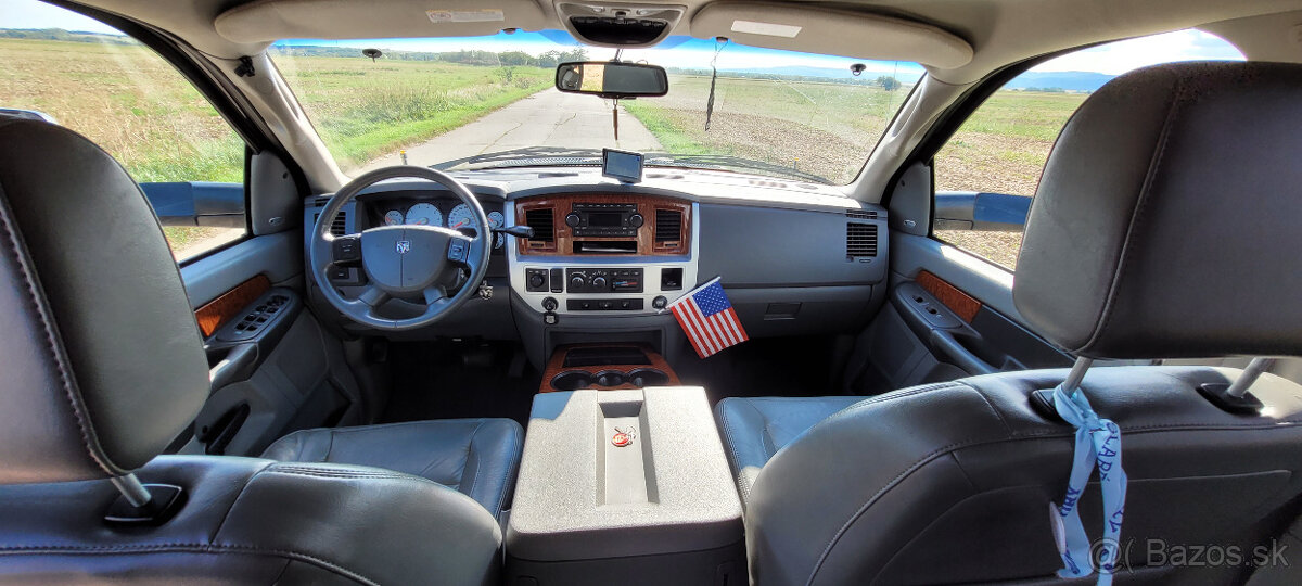 Dodge RAM 2500 MegaCab - 9