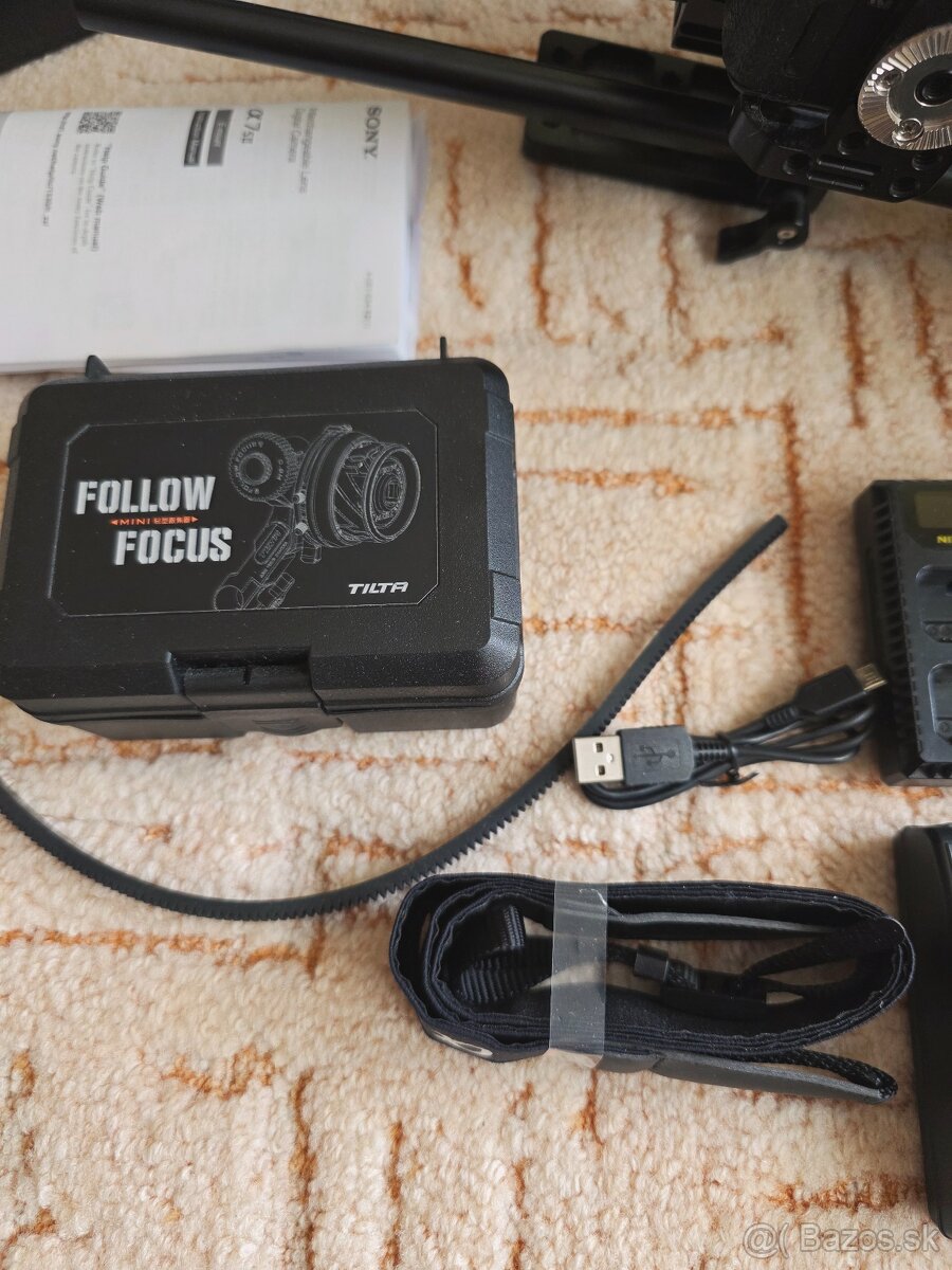 Sony A7SII + Follow Focus + SmallRig + Fotga DP3000 +Camvate - 9