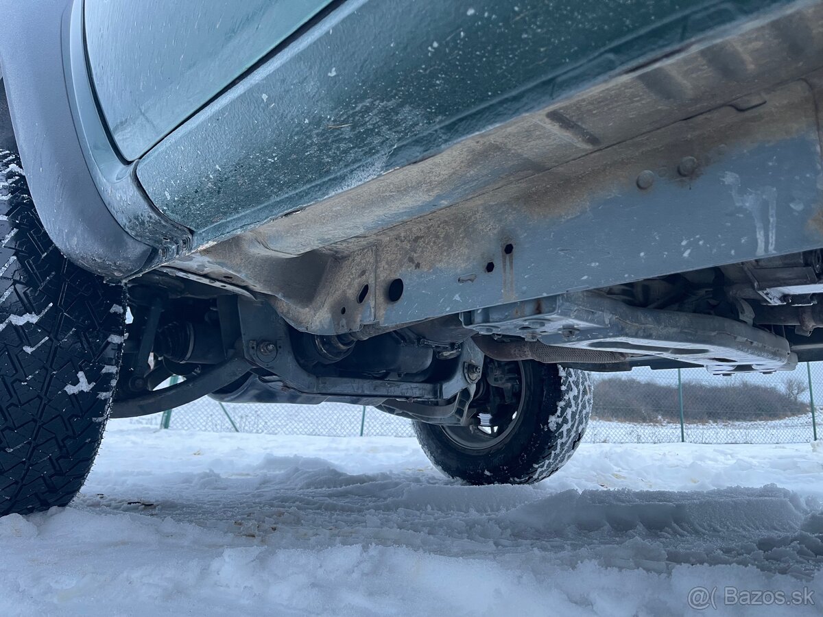 Jeep Cherokee KJ 2.5 CRD - dočasne odhlásené. - 9