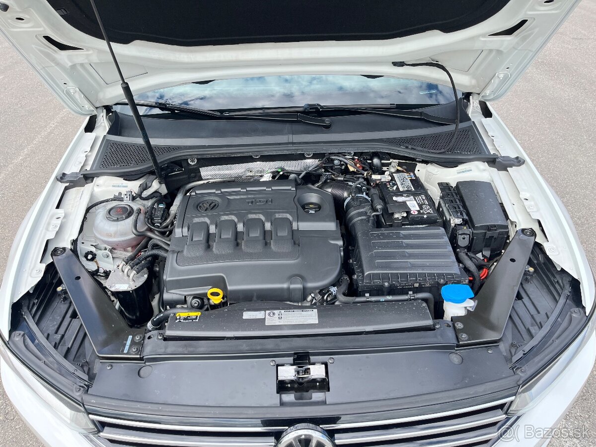 VW Passat 2.0TDI DSG 2019 - navi, nová STK a rozvody - 9