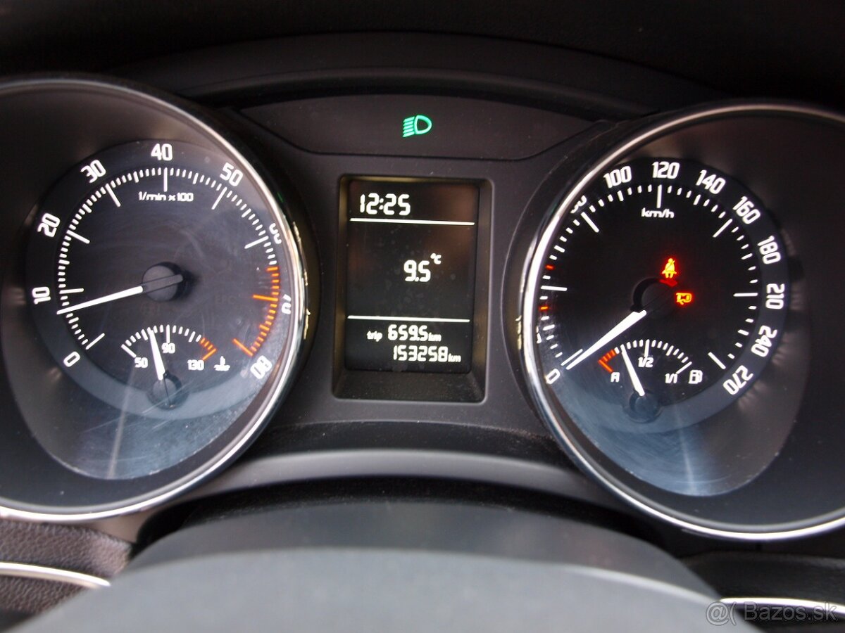 Škoda Superb Combi 1.4 TSI Elegance - 9