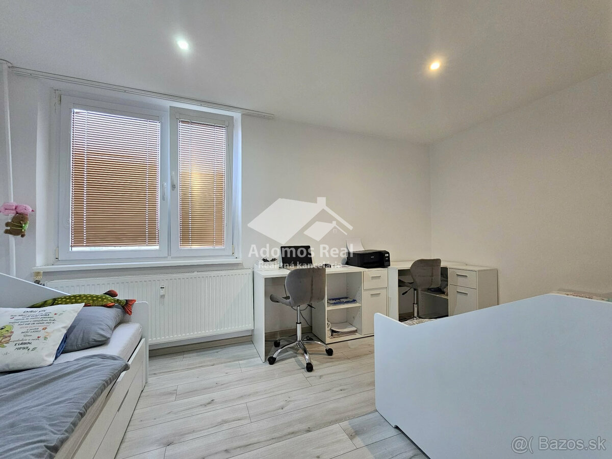 3 - IZBOVÝ BYT KOMENSKÉHO / TREBIŠOV - 9