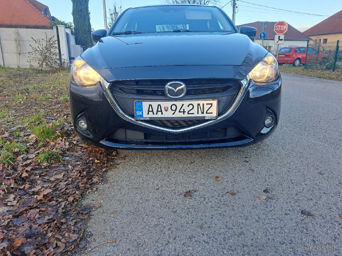Predam Mazda 2 1.5 benzin nova stk ek 57000km - 9