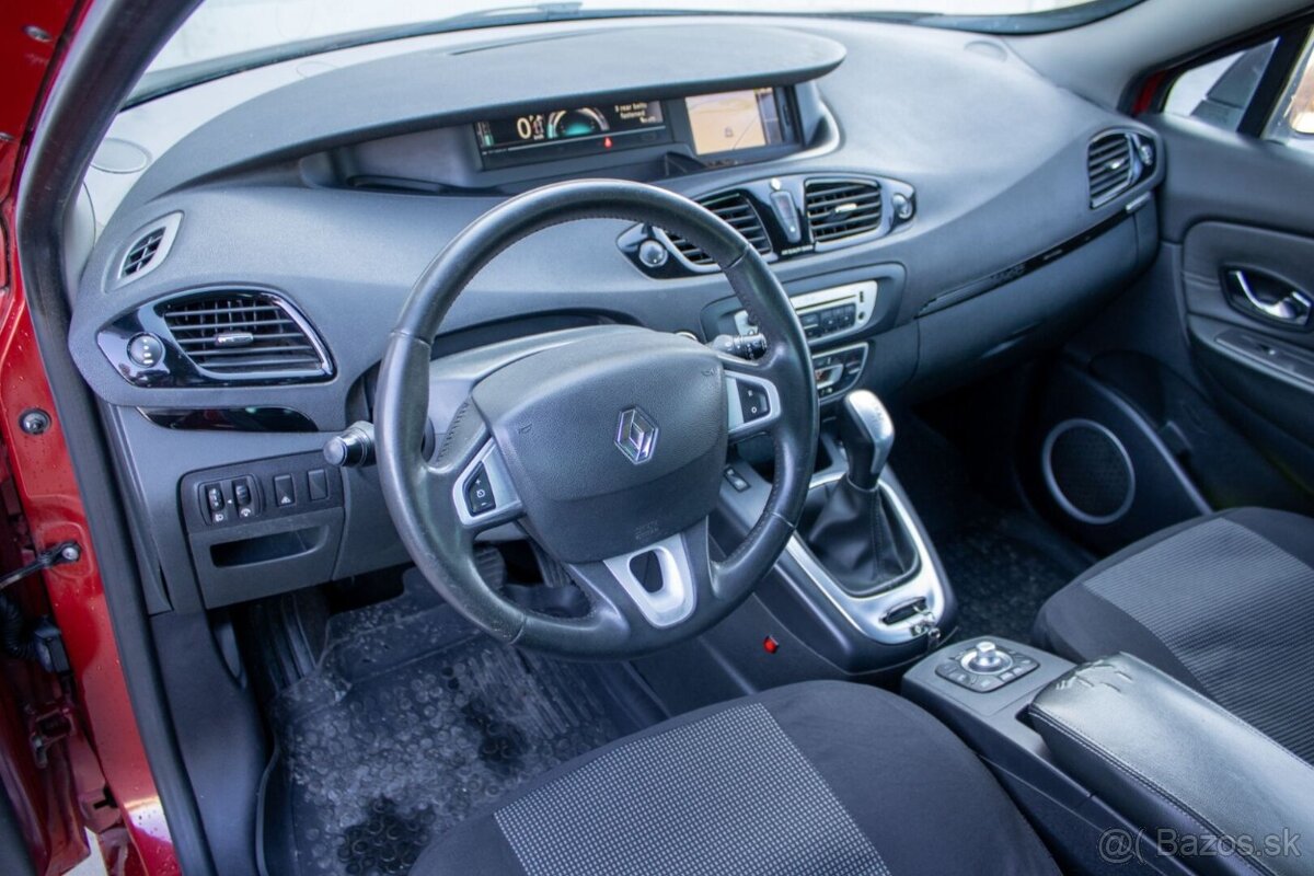 Renault Mégane Scénic 1.5 dCi 81 kW A/T - 9