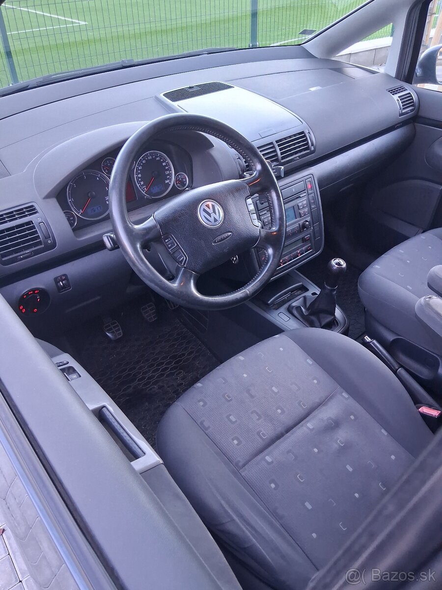 Volkswagen sharan 1.9tdi 7miestne - 9