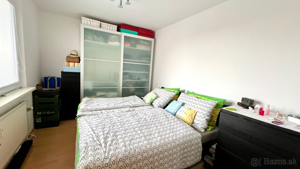 PREDAJ ATRAKTÍVNEHO 3-IZB. BYTU S LOGGIOU V PROSTREDÍ PLNOM - 9