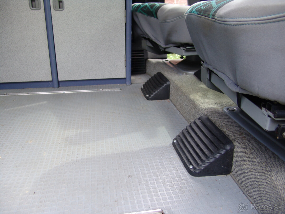 Obytný vůz VW T4 Westfalia California - 9