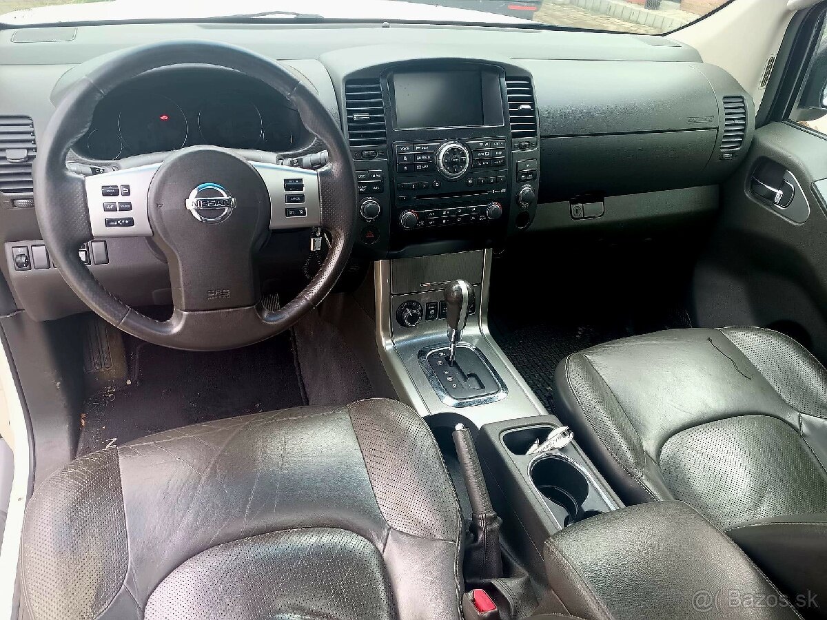 NISSAN NAVARA 3.0DCI - PREDAJ AJ NA SPLÁTKY - 9