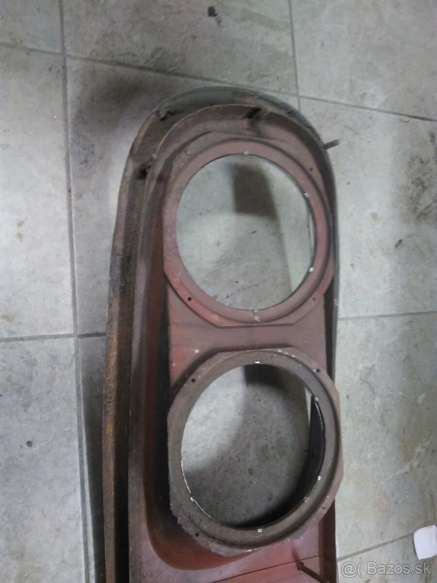 Predná maska z rámčekom Tatra 603. - 9