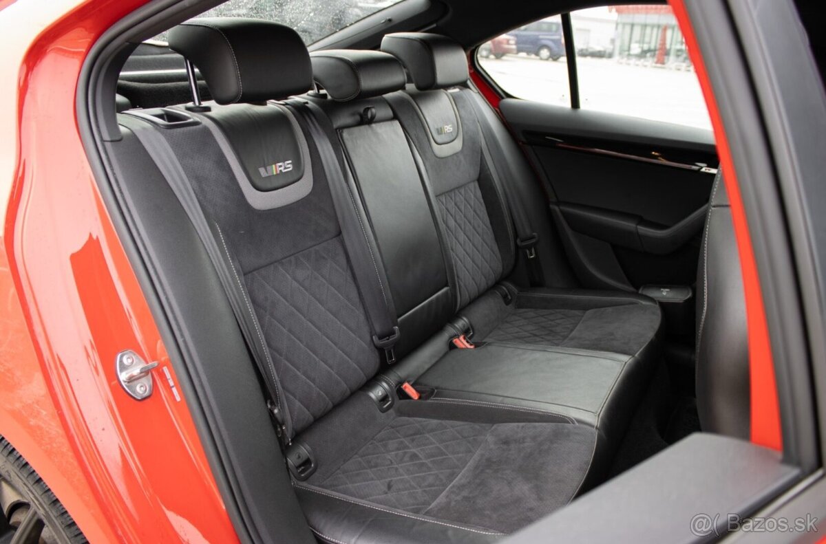 Škoda Octavia 2.0 TSI 245k RS - 9