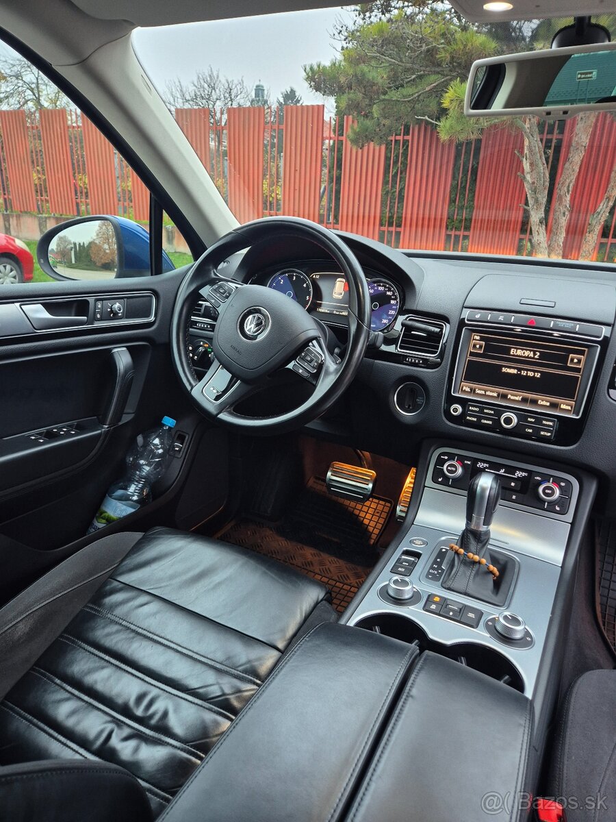 Predám VW Touareg,R-Line,V6 - 9