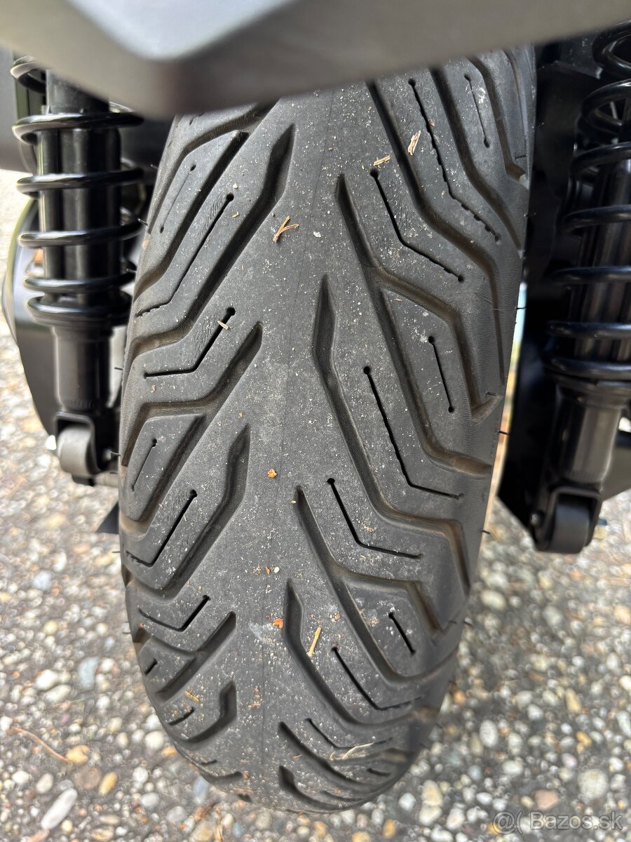 Yamaha X max 400 Iron Max DPH - 9