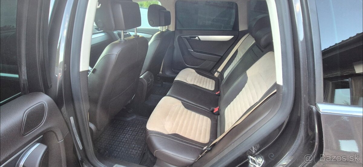 VW Passat B7 2.0Tdi 103kW 2011 DSG Highline,BiXenony,Navi - 9