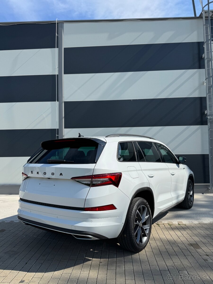 Škoda Kodiaq Sportline 2.0 TDI EVO 147 kW 4x4 DSG 2022 - 9