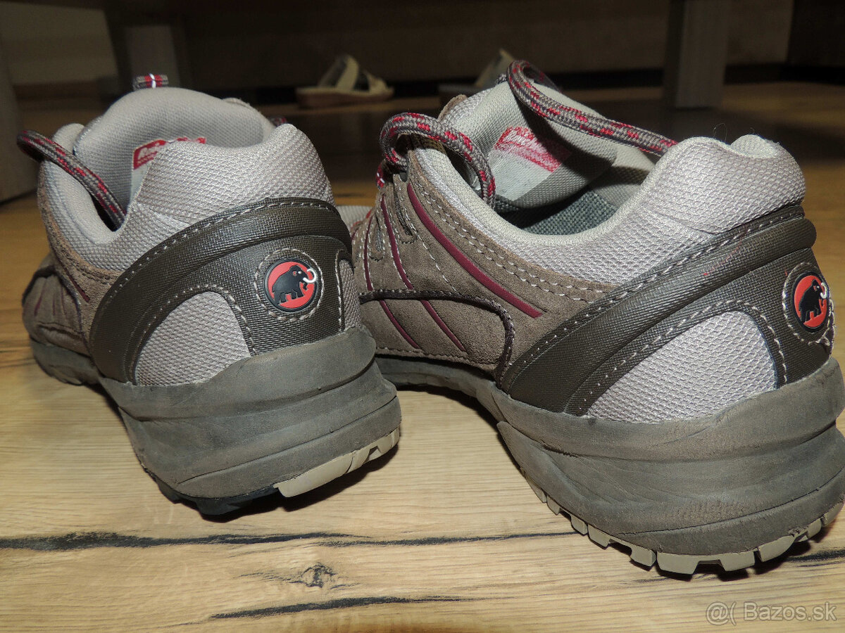 Salomon Wings Access GoreTex a Mammut GTX Vibram - 9