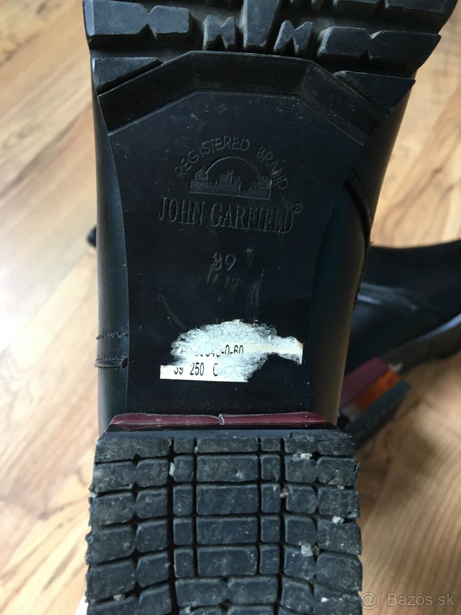 Predám čizmy čierne veľkosť 39-40 NOVE nenosene - 9