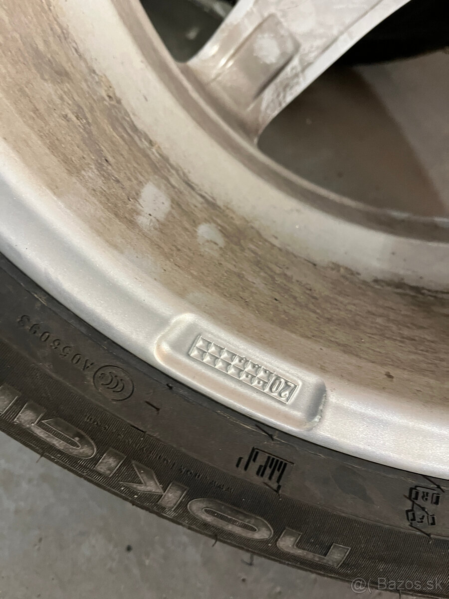 Predám koleso 225/50/R17 na disku 7Jx17H2 - 9