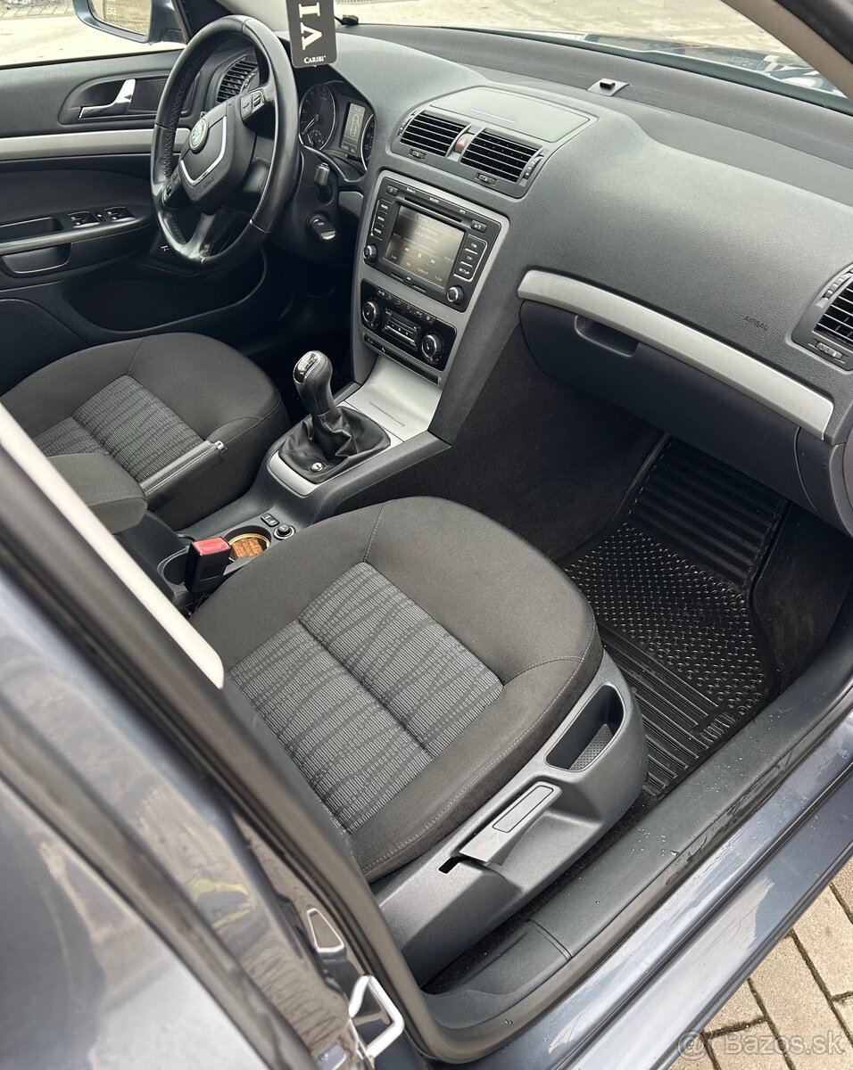 Škoda Octavia 2012r. 2.0TDI 103kw CR Elegance - 9