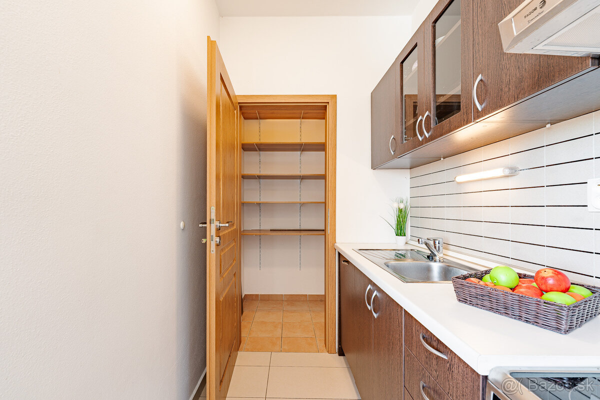 Na prenájom 2-izbový byt v centre Šamorína - 9