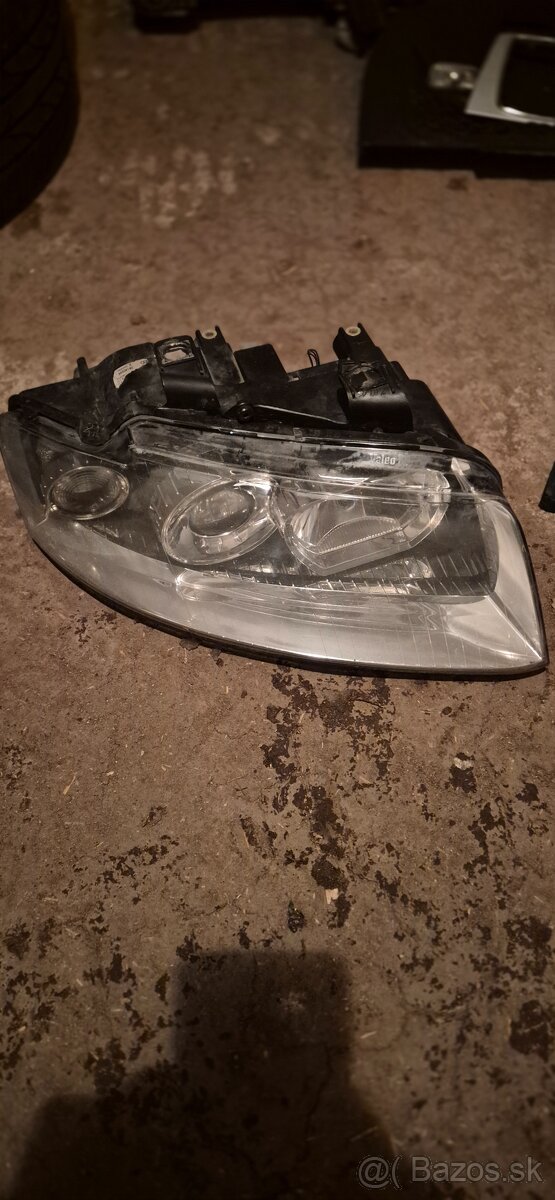 Predám diely z Audi a4 b6/b7 avant(combi) - 9