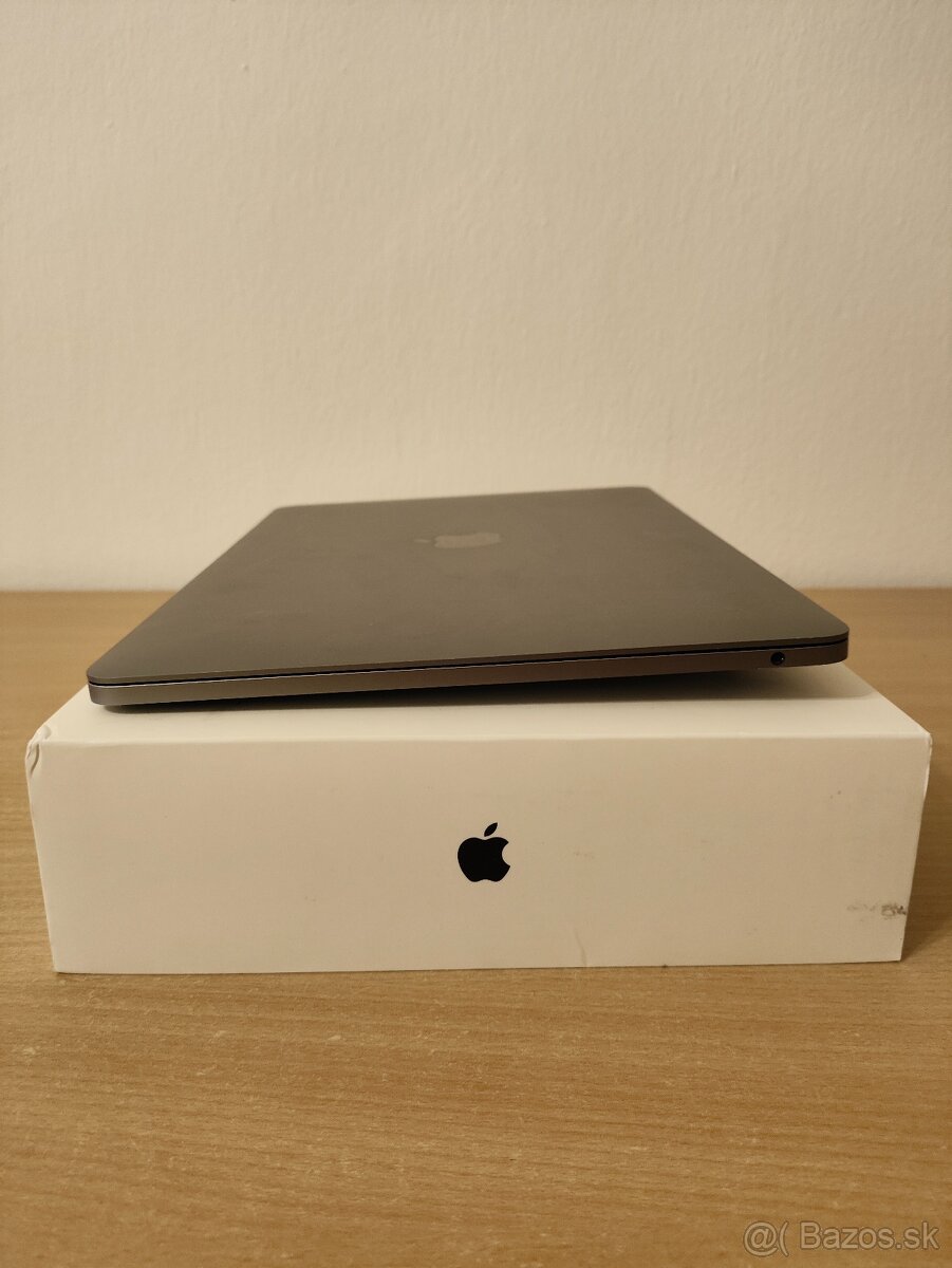 MacBook Pro 13 2017 | Core i5 • 8GB • SSD - 9