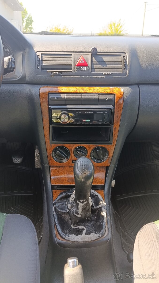 ✅️Škoda Octavia Combi 1.6i Elegance✅️ - 9