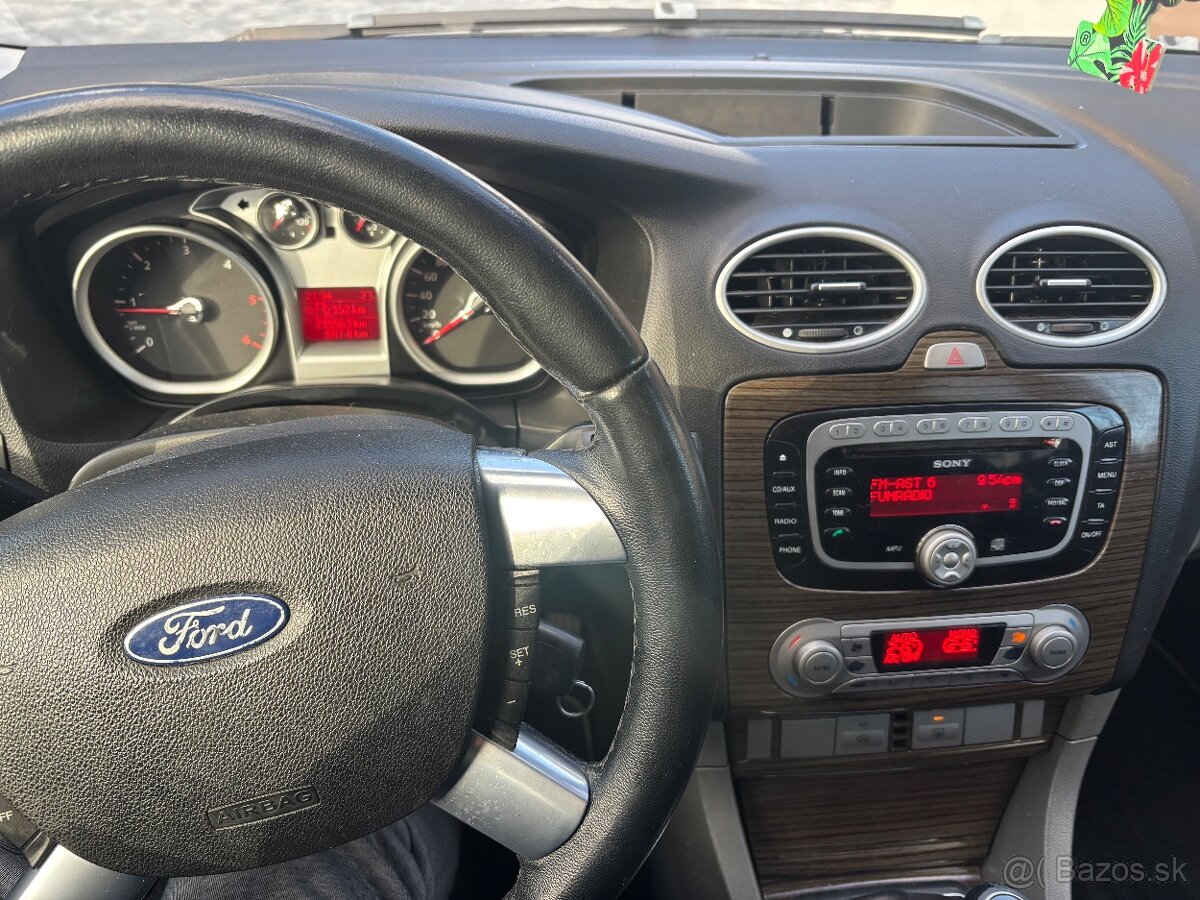 Ford Focus - 9