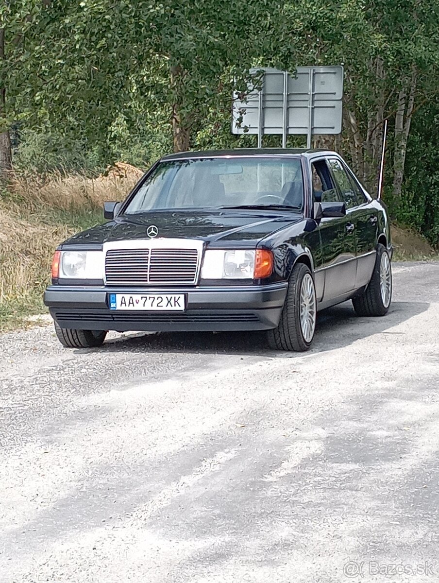 Mercedes Benz 220E W124 - 9