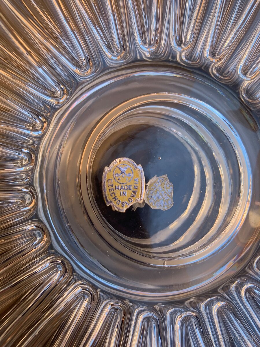 Staré sklenené misky, podnos a tanieriky - 9