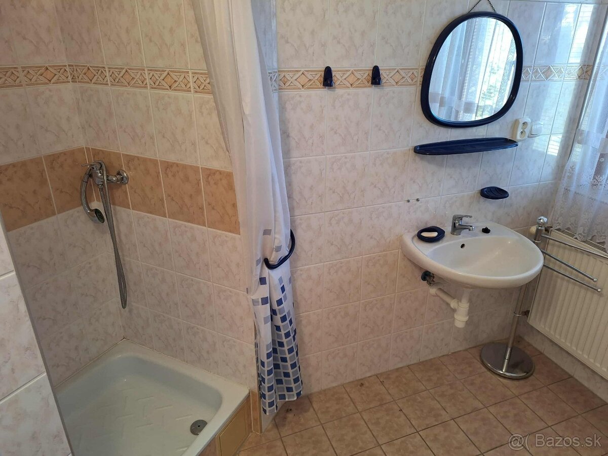 Predaj rodinného domu, Nové Zámky - 9