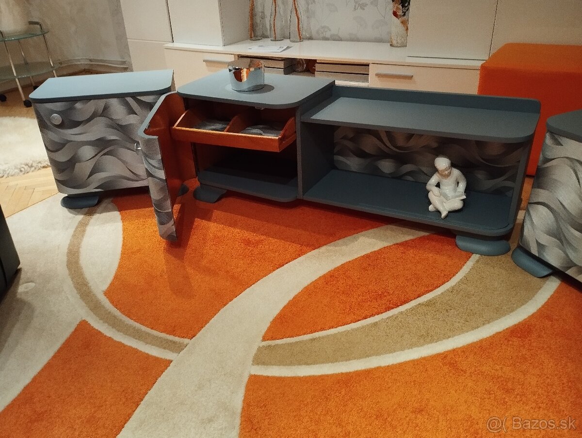 Nočné stolíky +zrkadlo - 9