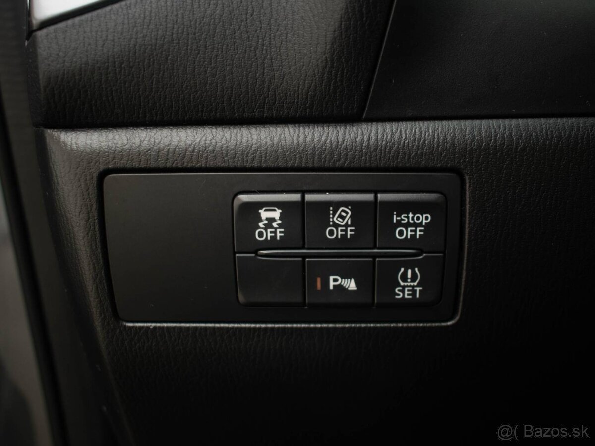 Mazda 3 2.2 Skyactiv -D150 Revolution TOP - 9
