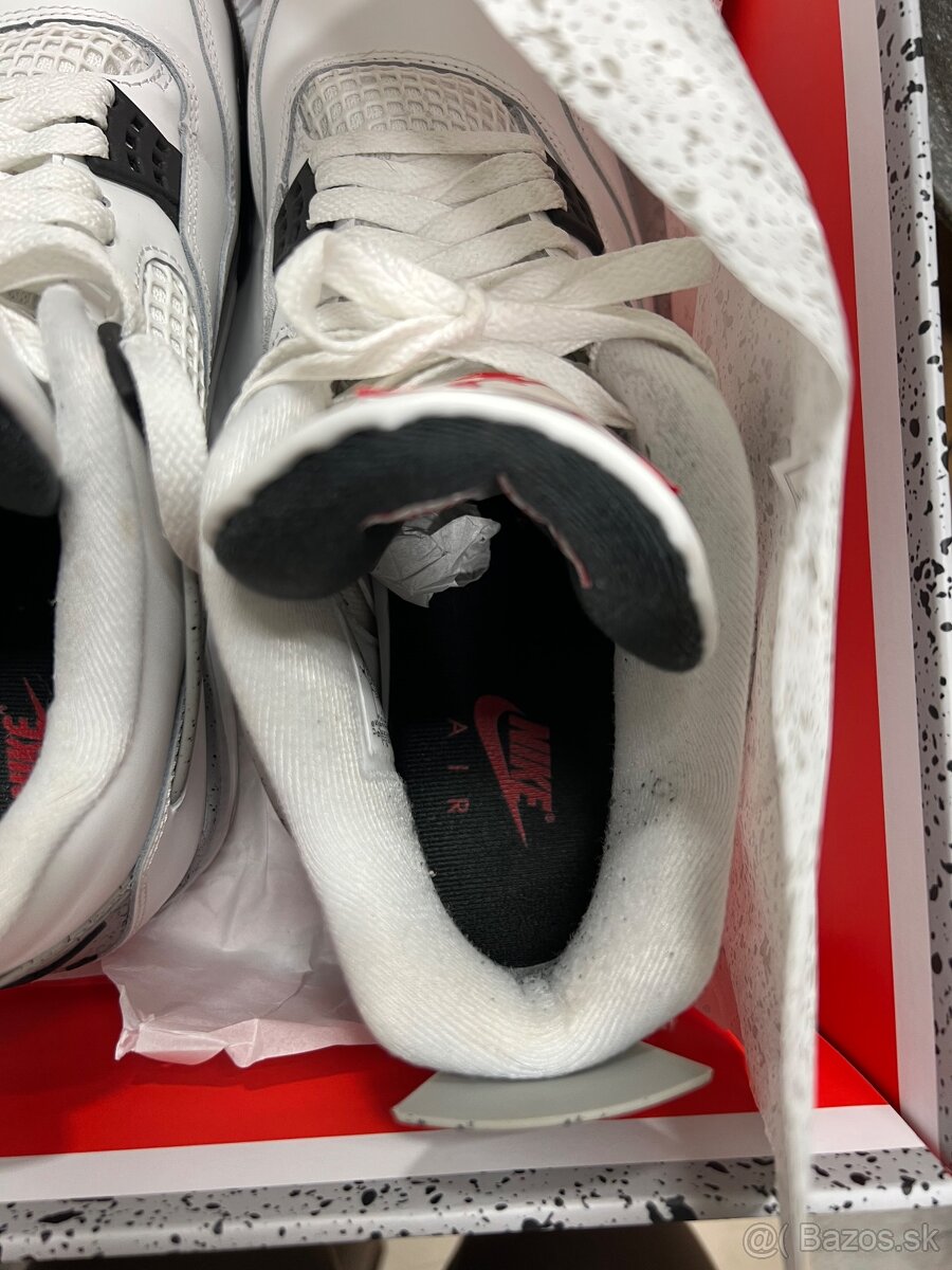 Nike Air Jordan 4 Retro - 9