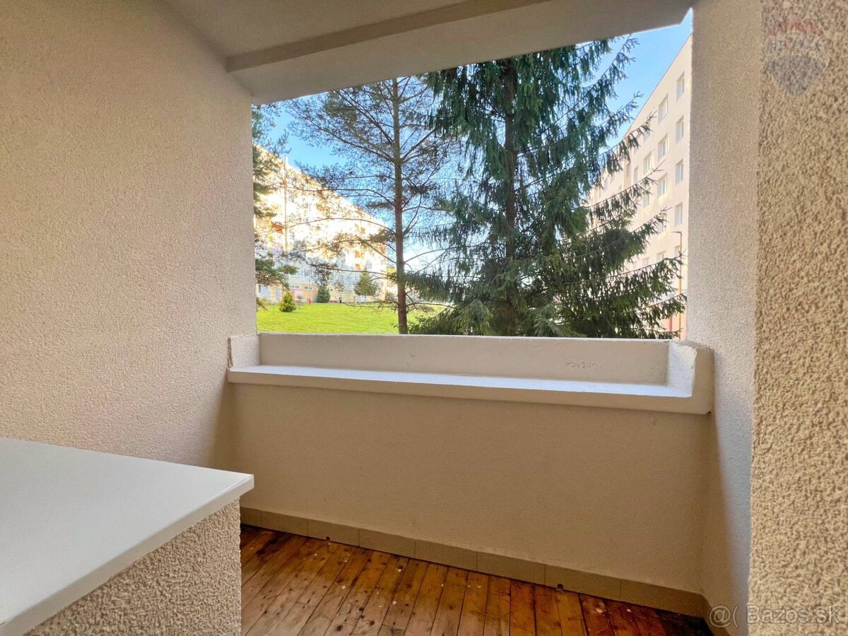 REZERVOVANÉ - NA PREDAJ kompletne zariadený 3-izbový byt v K - 9