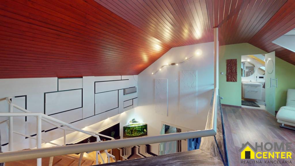 PREDAJ : RODINNÝ DOM, KOMÁRNO - 9