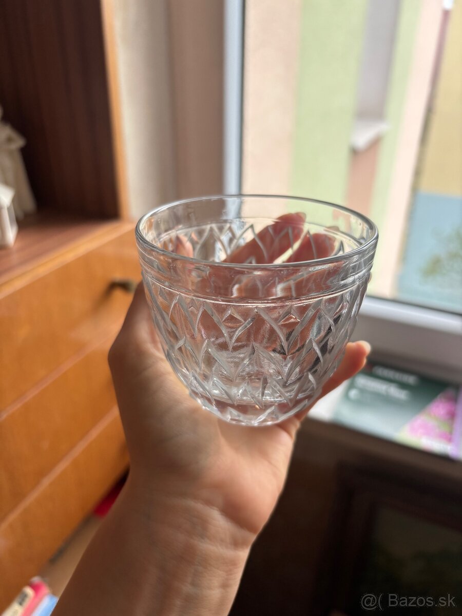 Sklenene pohare rozne - 9