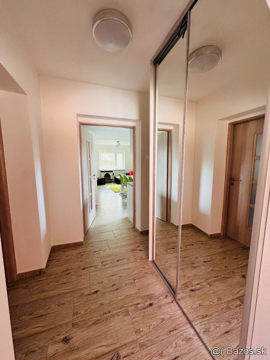 Na predaj 3 izbový rodinný dom, Čechy - 9