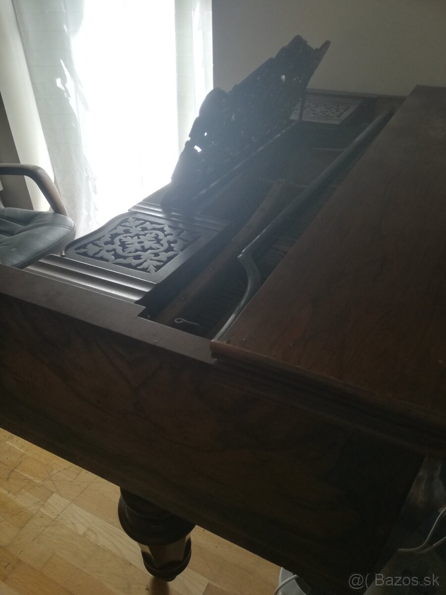 piano značky Bosendorfer - 9