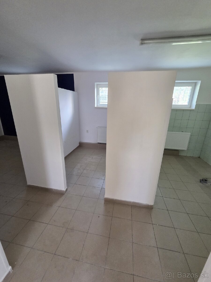 Obchodné priestory Hnúšťa - 9