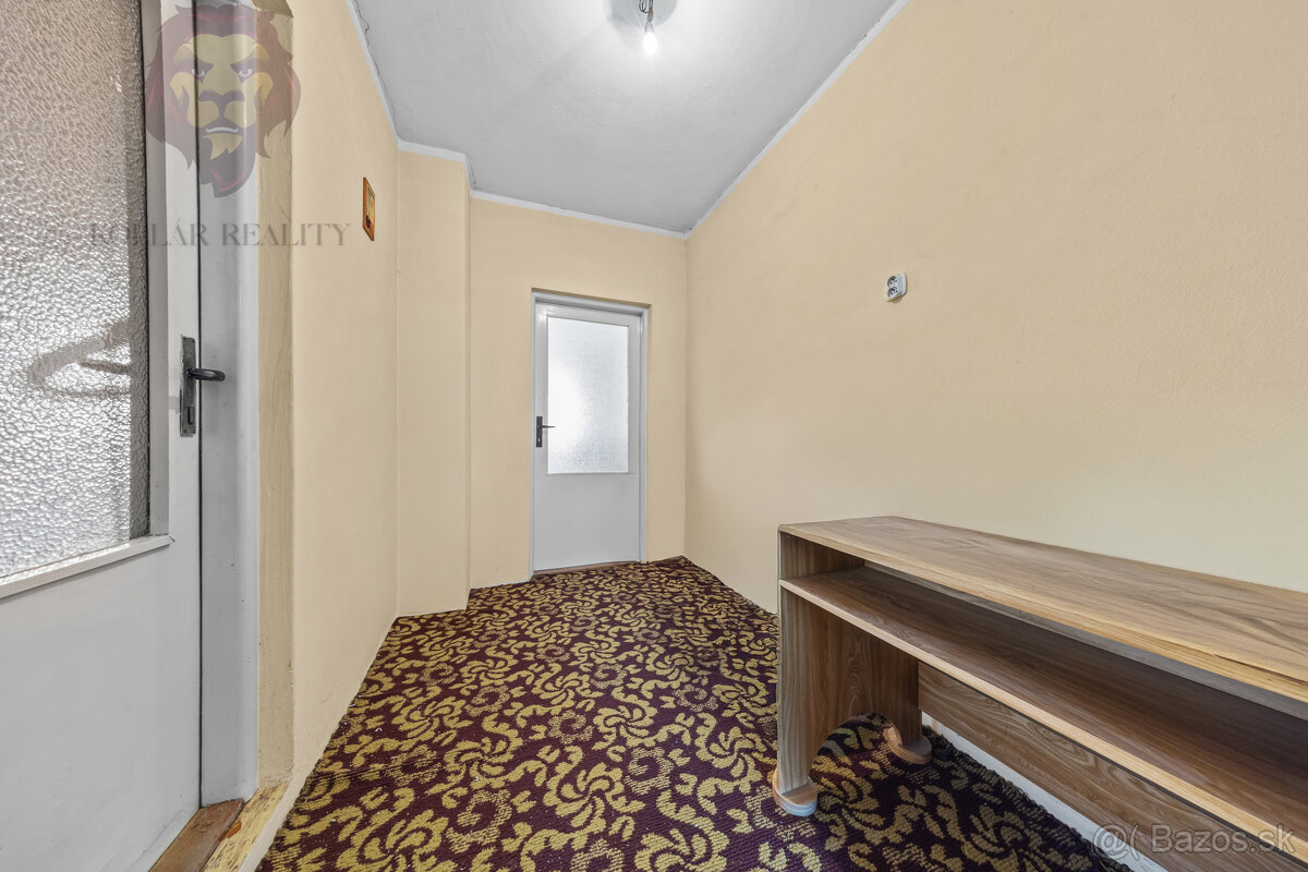 REZERVOVANÉ 4-izbový rodinný dom v Ilave so záhradou - 9