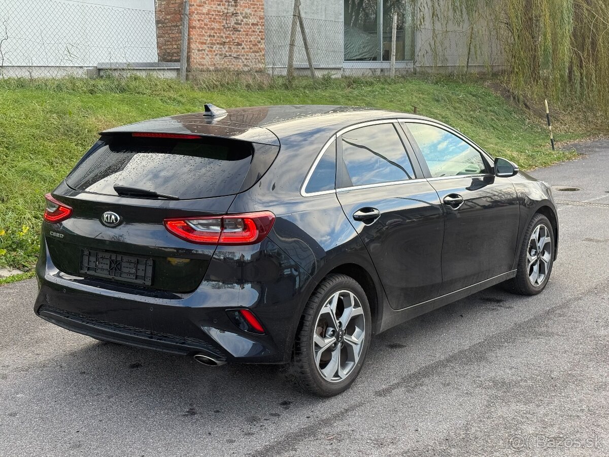 Kia Ceed SW 1.6 CRDi Silver M6.85KW - 9